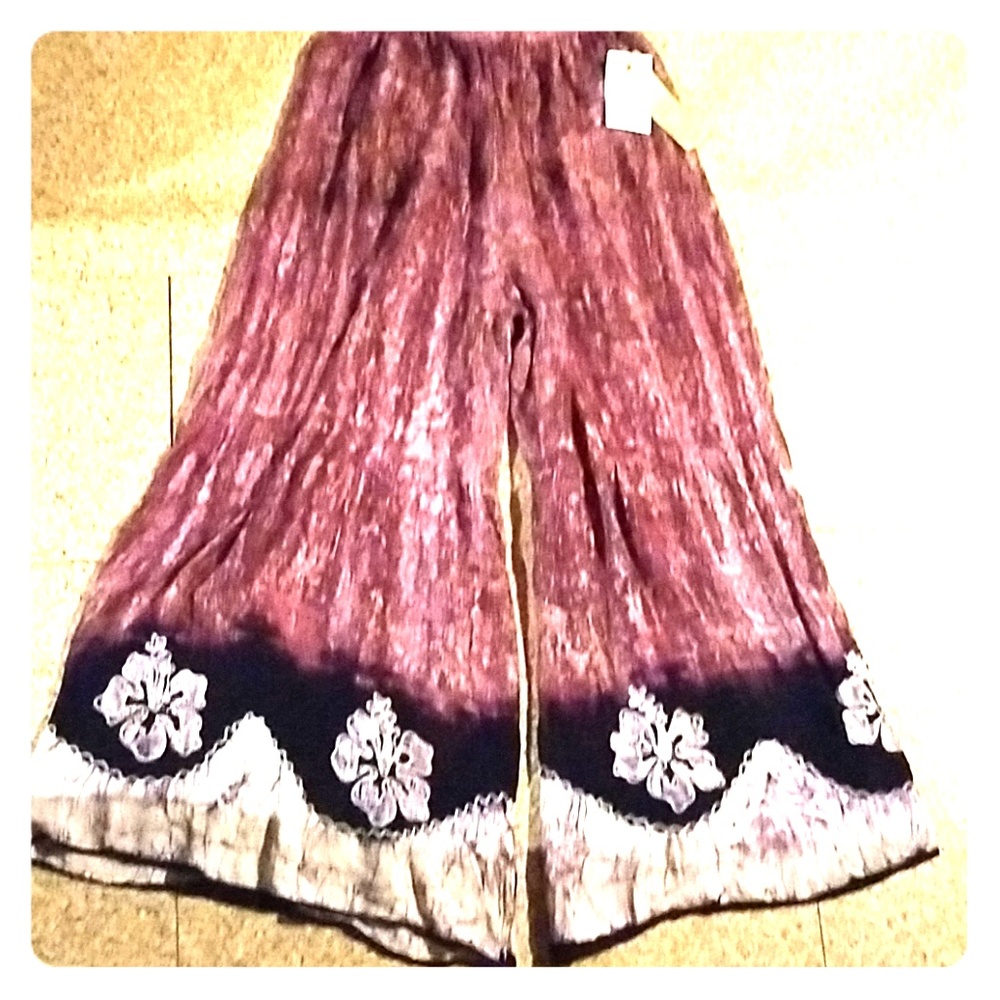 Raya Sun flare leg pants